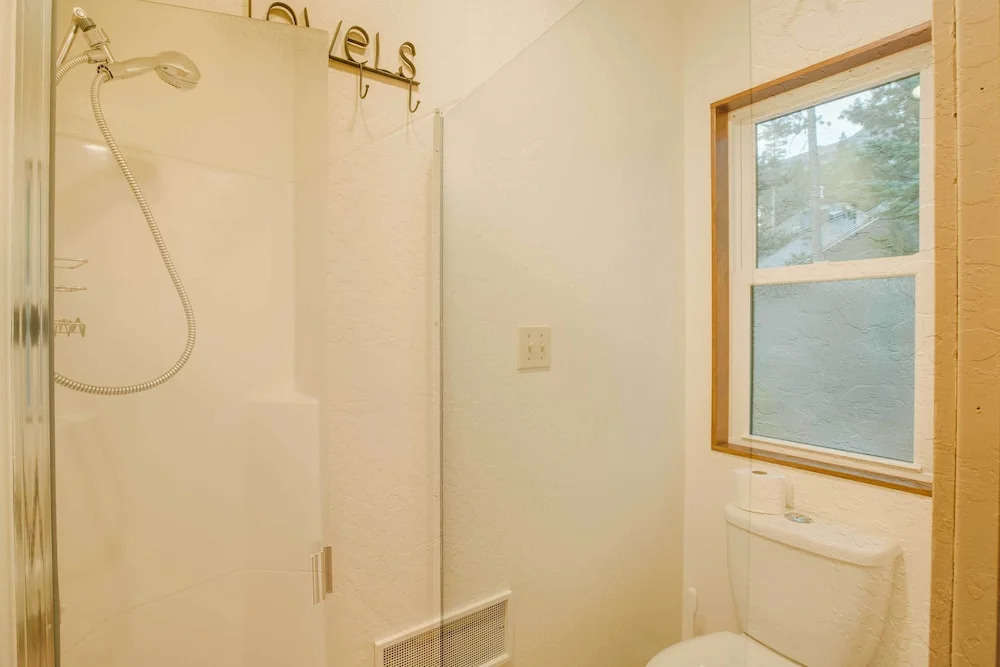 Mountain Condo w/ Fireplace in Kirkwood Ski Resort