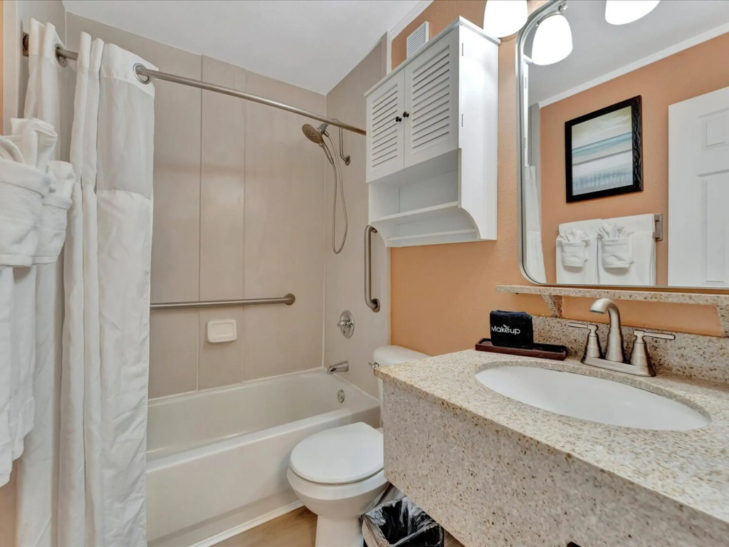 Oceans Pointe Nantucket Inspired Condo on the bay