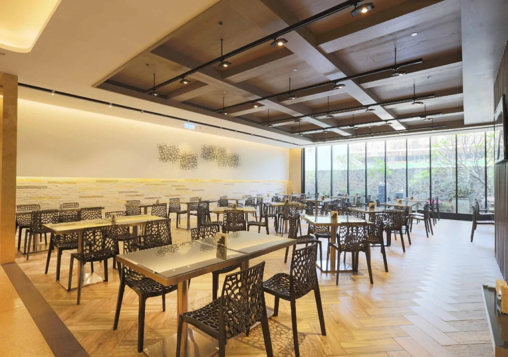 Royal Group Hotel Minghua Branch