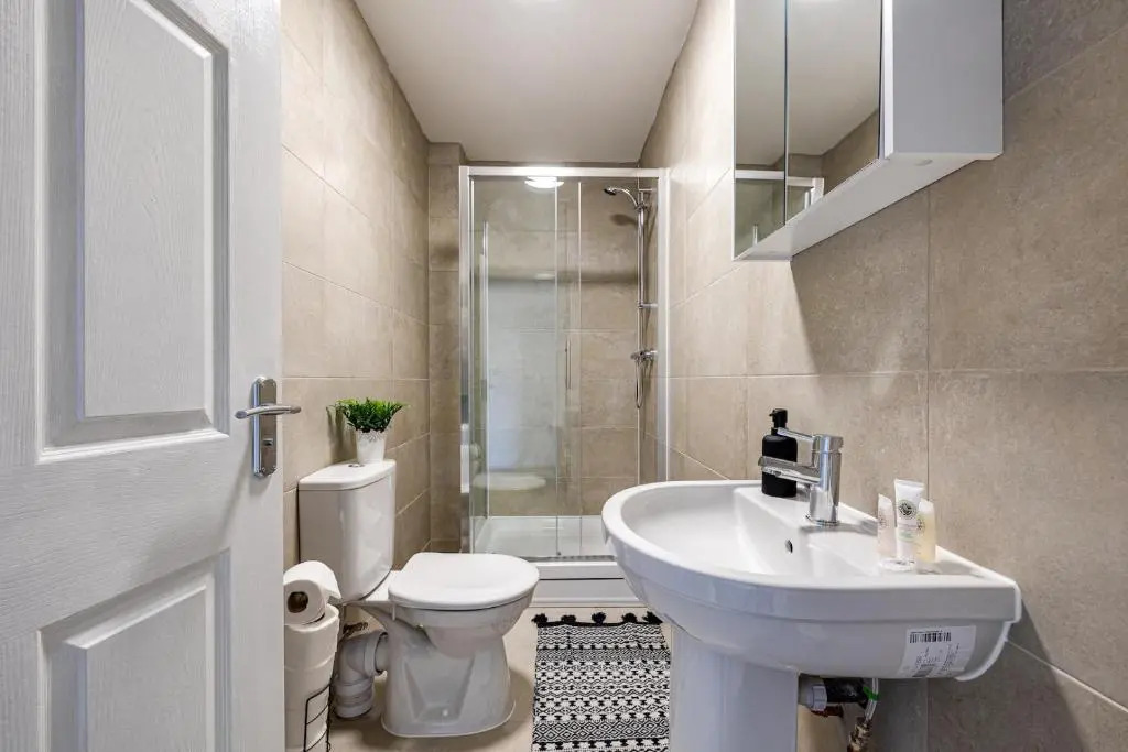 Modern & refurbished 2/bed apartment in Stockport