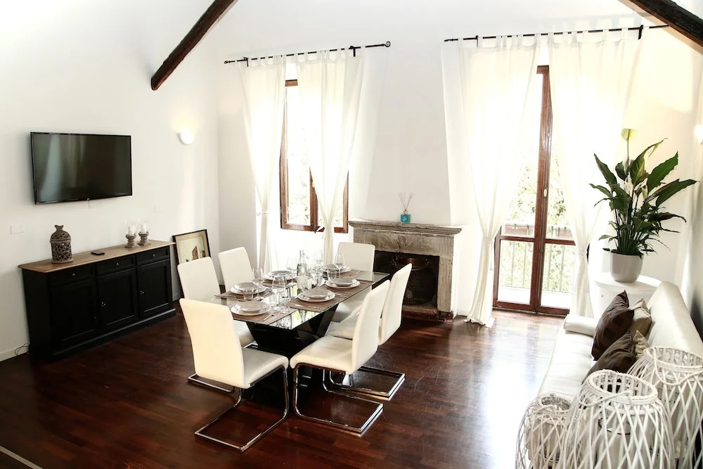 Vicolo Moroni Apartment