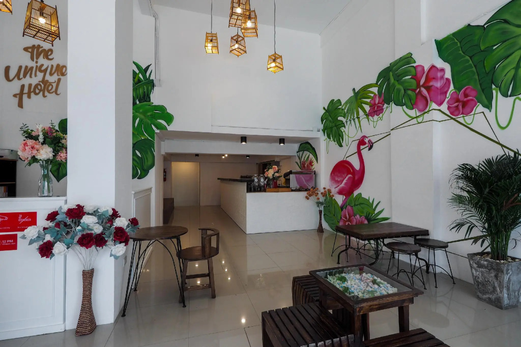 OYO 937 The​ Unique​ S​ Hotel​