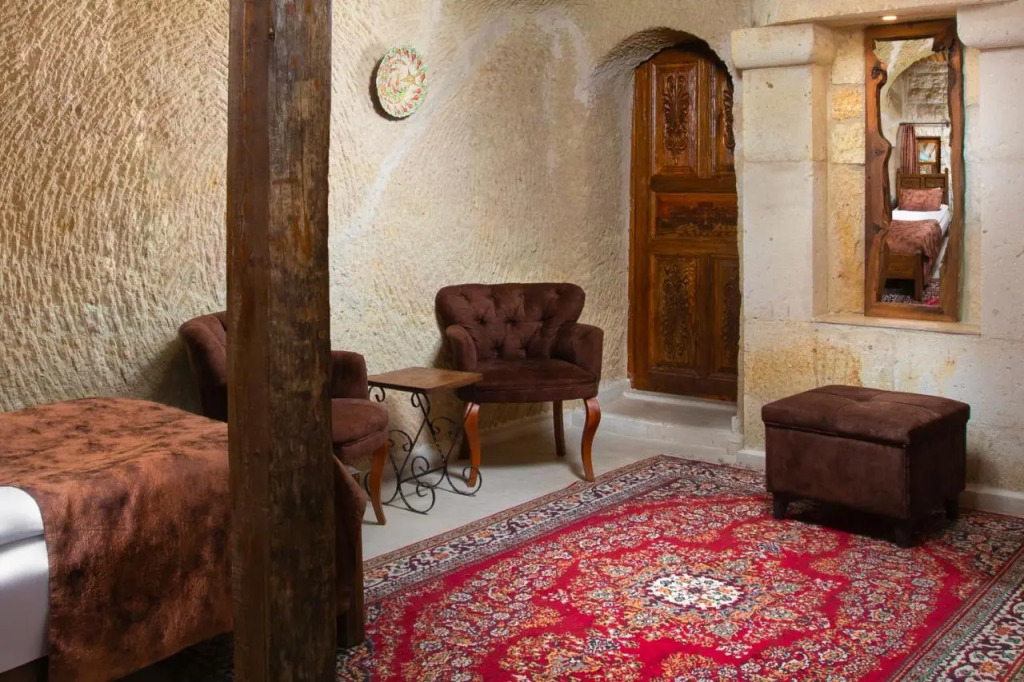 Romantic Cave Hotel