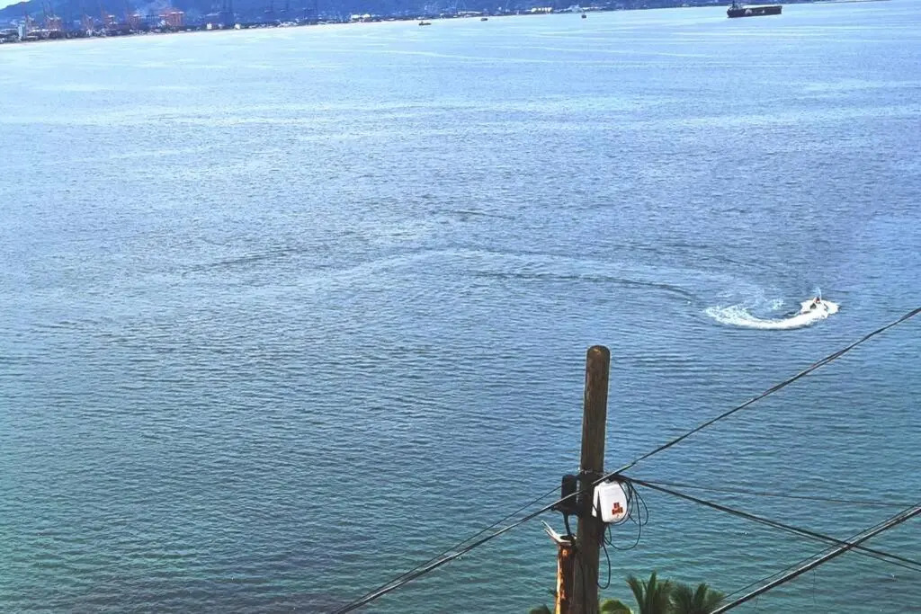64 Peninsula del Capitan