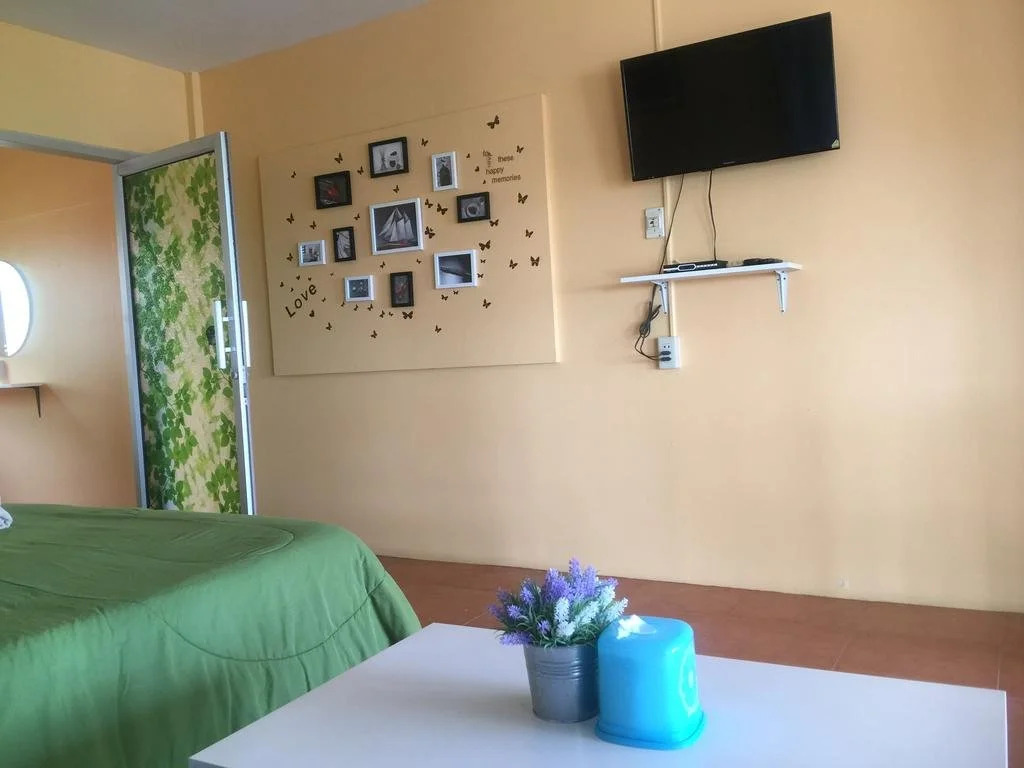 Insook Ko Larn Resort