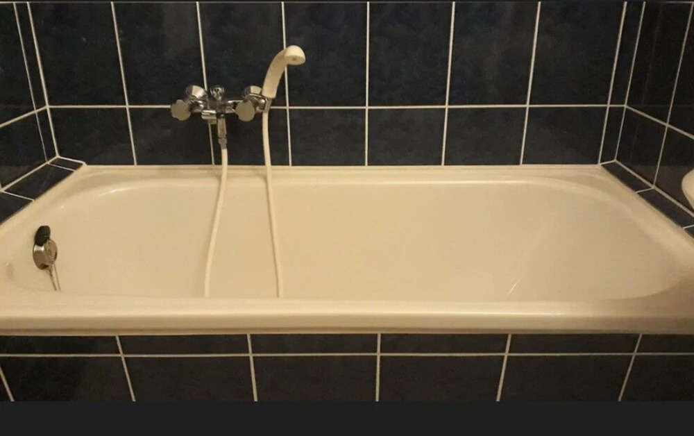 Apartmenthaus am Waldrand- Küche - Frühstück - Balkon