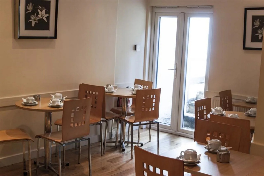 Lord Jim Hotel