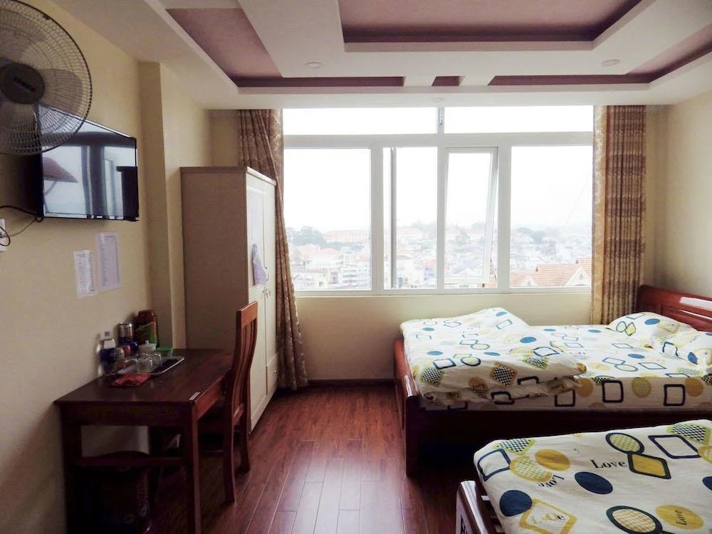 Huong Sen Hotel
