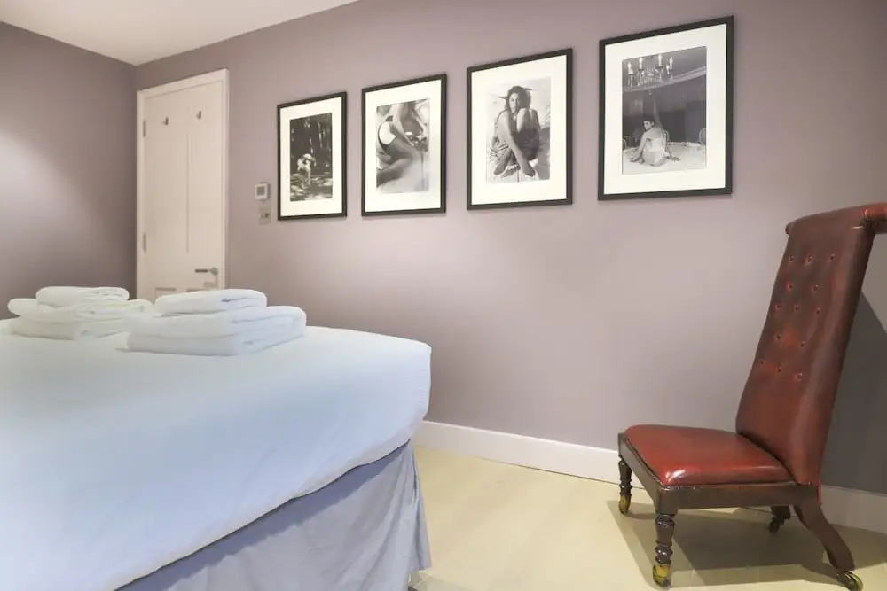 1 Bedroom Flat In Kensington