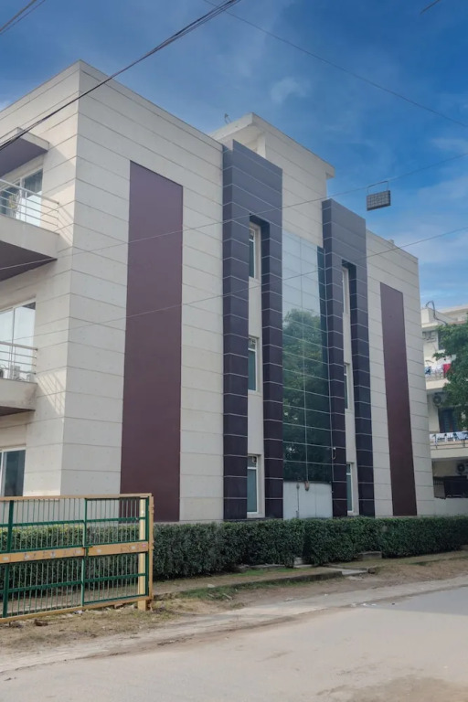 Vamsor Heights Gurgaon Near Huda Fortis & Max
