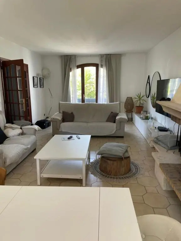 Beautiful and tidy house in the Paris area