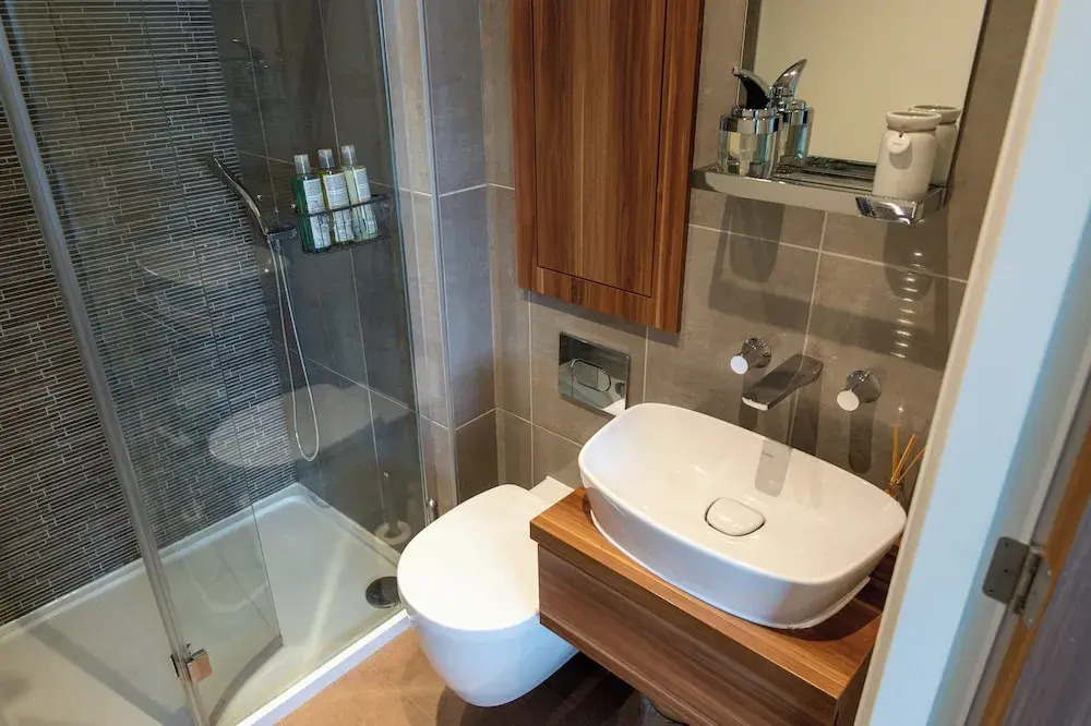 3br-sleeps6-parking-garden-citycentre