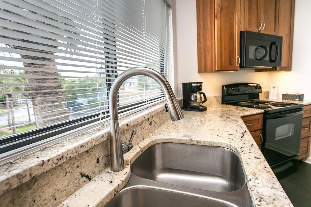 Hibiscus C202 [2/2] Free Activities! & Oceanview Wifi 3 Pools