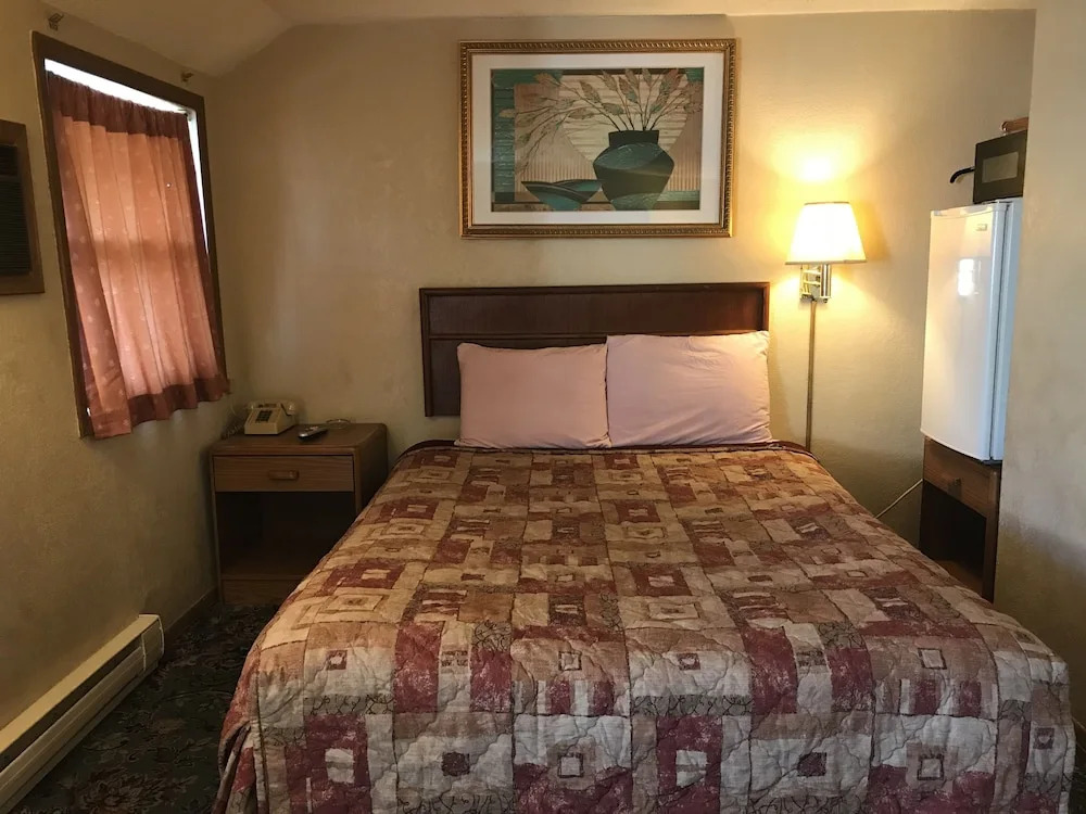 West Motel