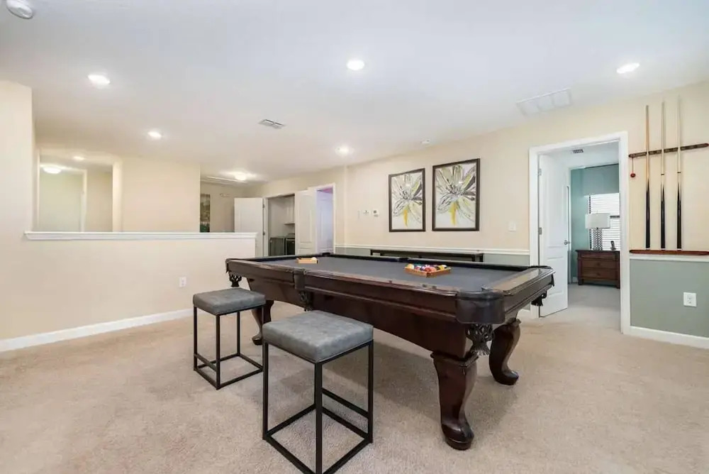 1426 Wexford WAY Davenport, 8bed