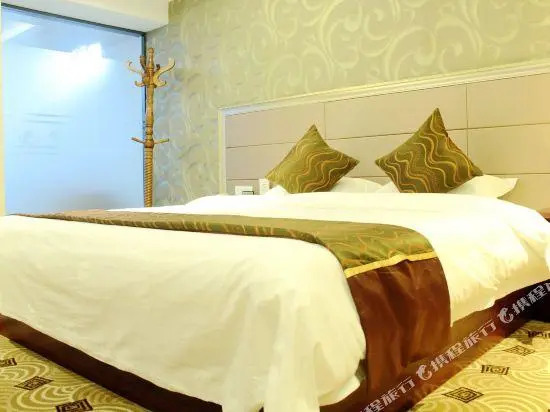 Xichang Yuerong Jianian Hotel