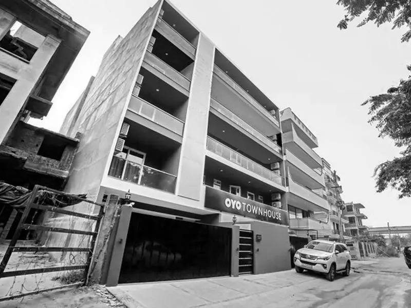 OYO townhouse18557 Sector Twenty Seven