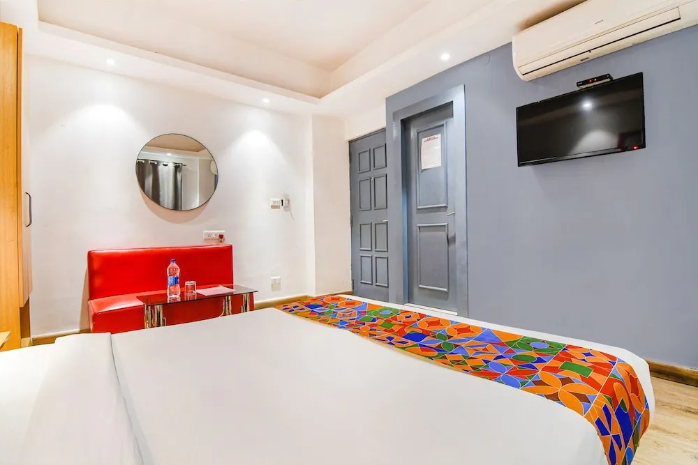 OYO Townhouse 152 Hotel Suncitel Airport