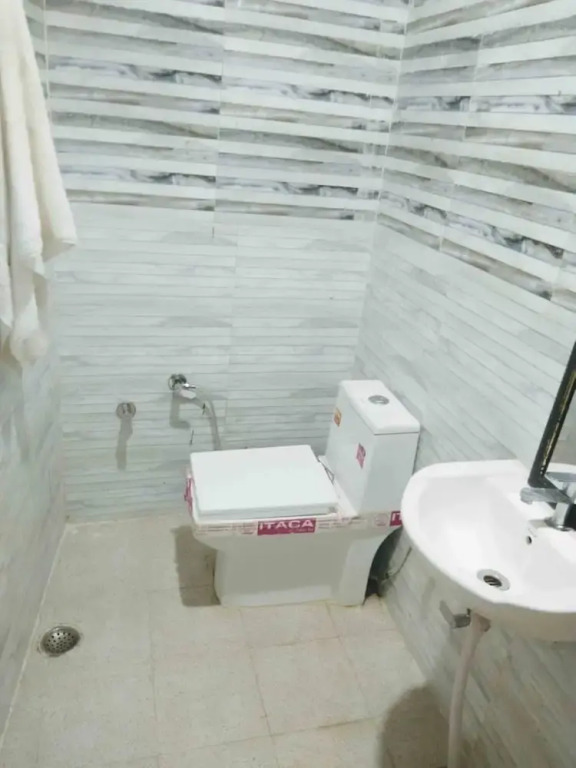 Goroomgo Gaurav Regency Hisar