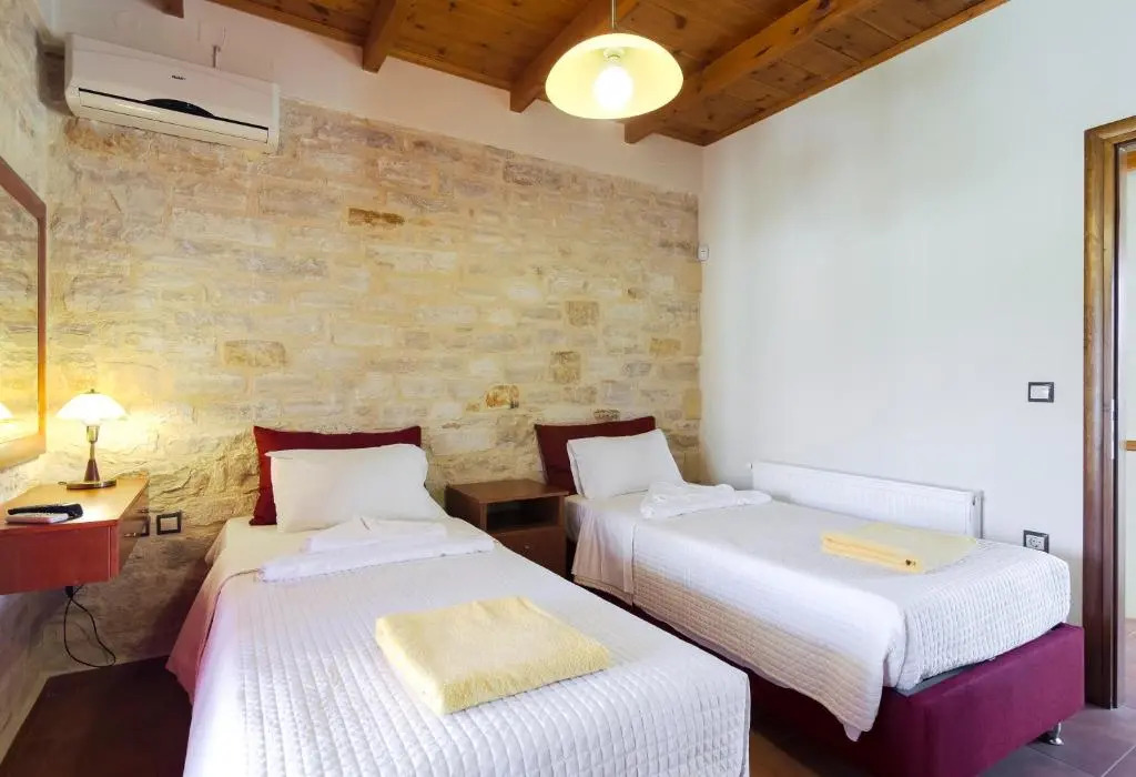Villas Kalives