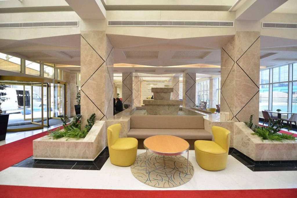Mac Hotel Vazo Kule