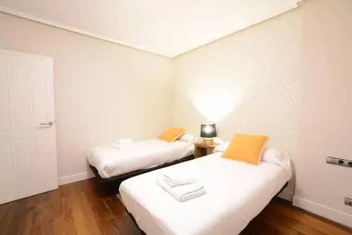 Friendly Rentals Moneo