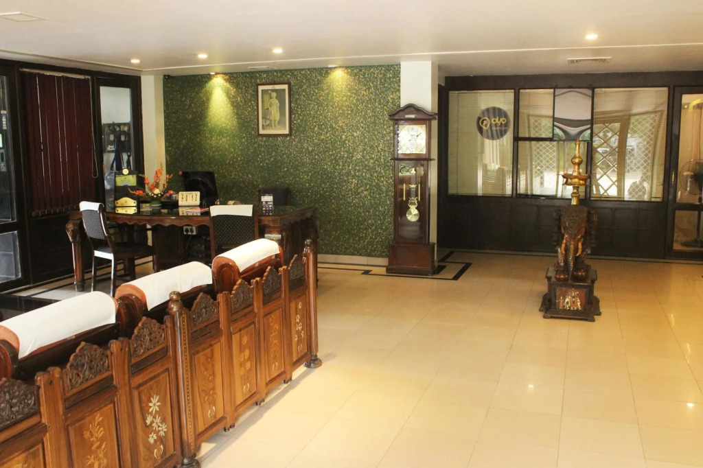 Royal Inn