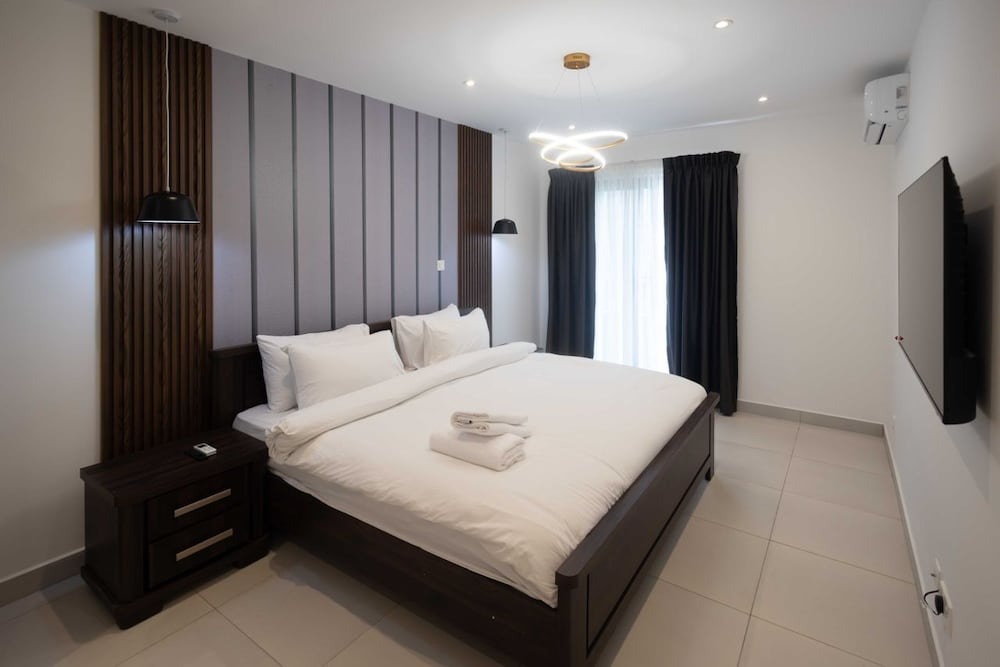 Peravi Suites at The Bantree