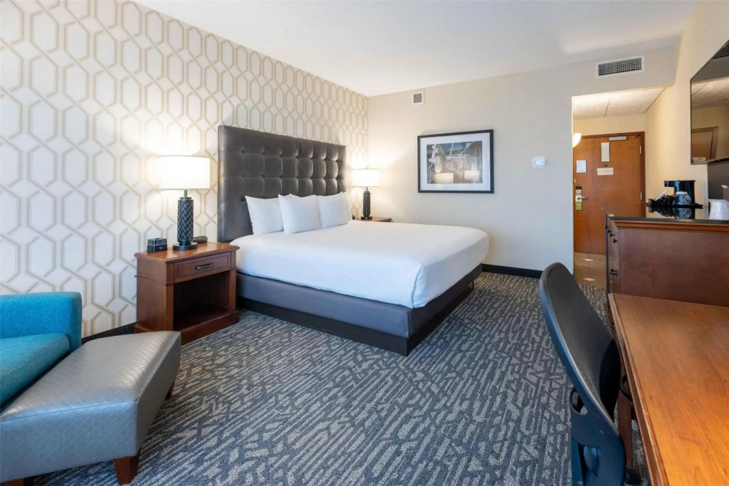 Drury Plaza Hotel St. Louis Chesterfield