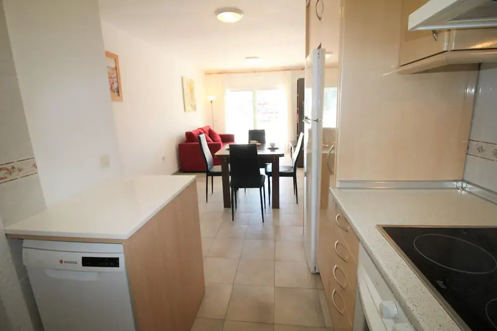 Modern Family Apartment Near Beach