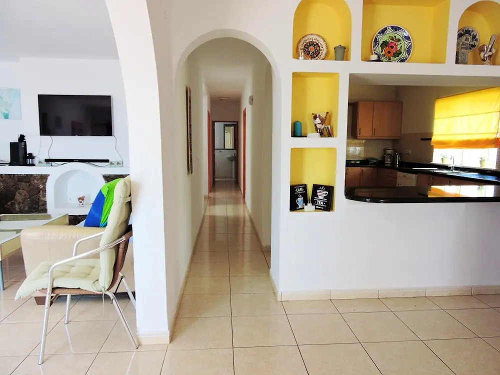 Villa With 8 Bedrooms in Tías, With Wonderful sea View, Private Pool, Enclosed Garden Near the Beach
