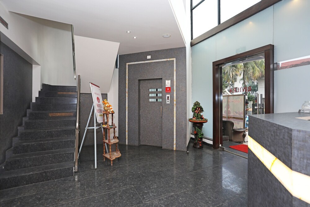 OYO 10672 Hotel Riviera