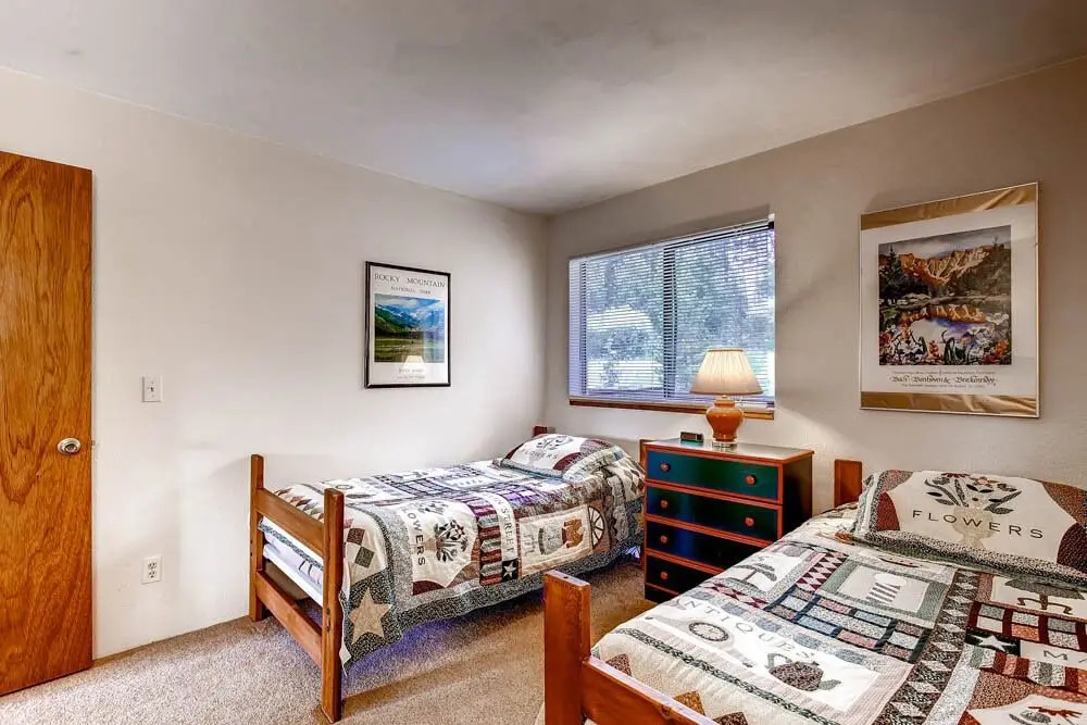 205 F Buffalo Ridge 2 Br condo by RedAwning