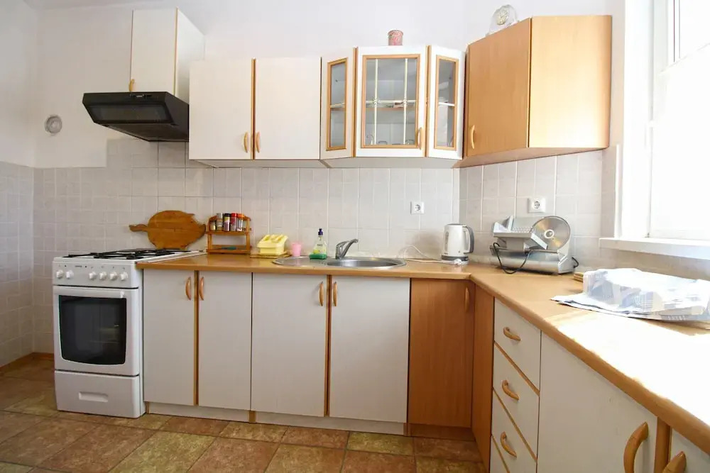 Apartment 517