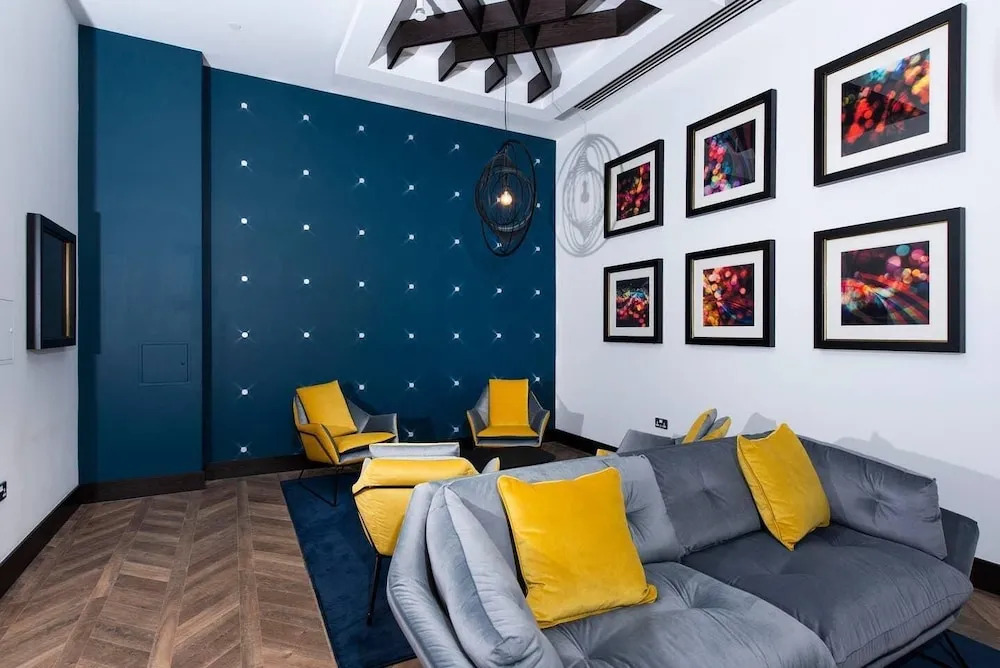 Lovely 2 Bed City Centre Apartment