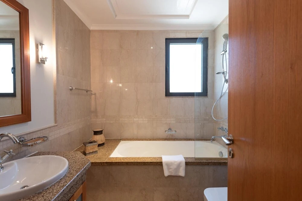 Maison Privee - Luxury 5BR Villa with Private Pool and Beach