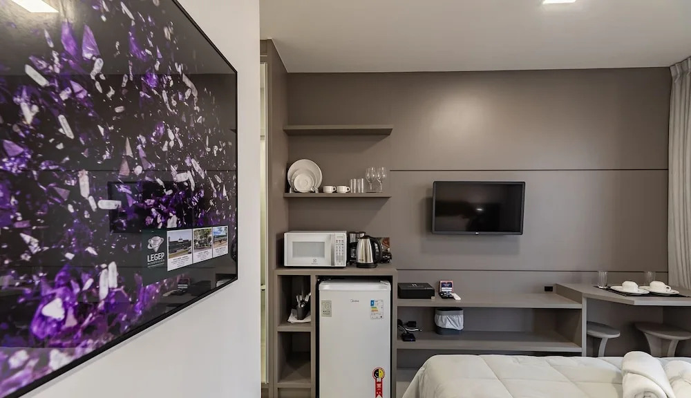 MHFA - Studios em Prédio Luxuoso com Vista Mar
