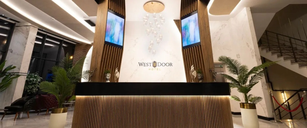 West Door Hotel