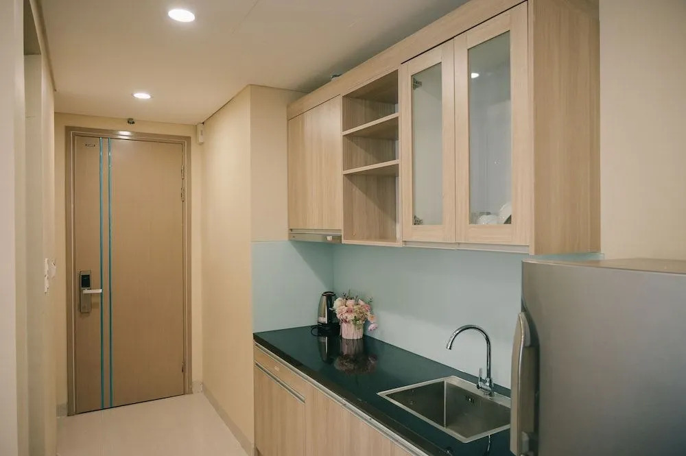 HB Serviced Apartment - Lạc Long Quân