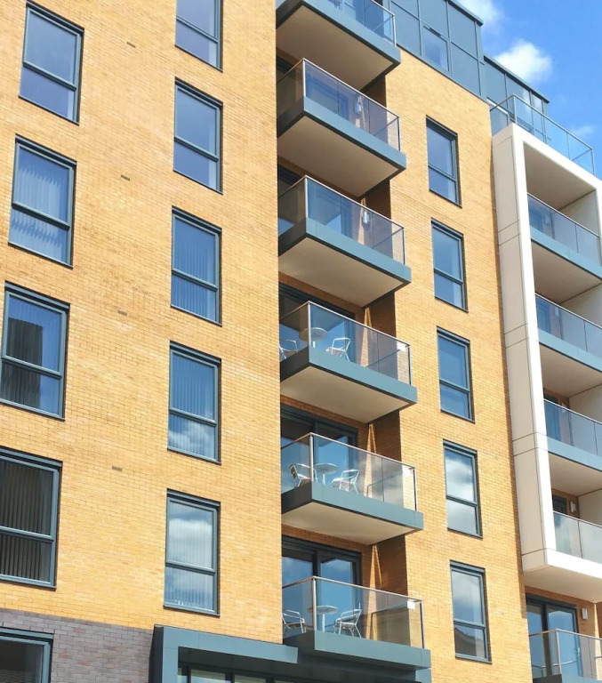 Skylark House Luxury Service Apartments