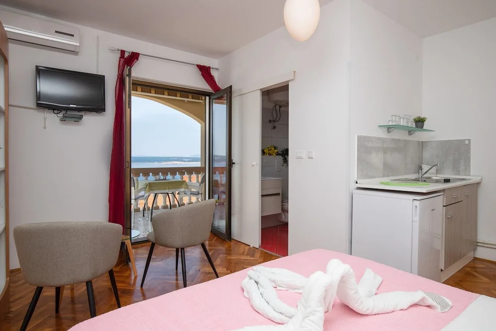 Studio Paula 2 300m From Sea