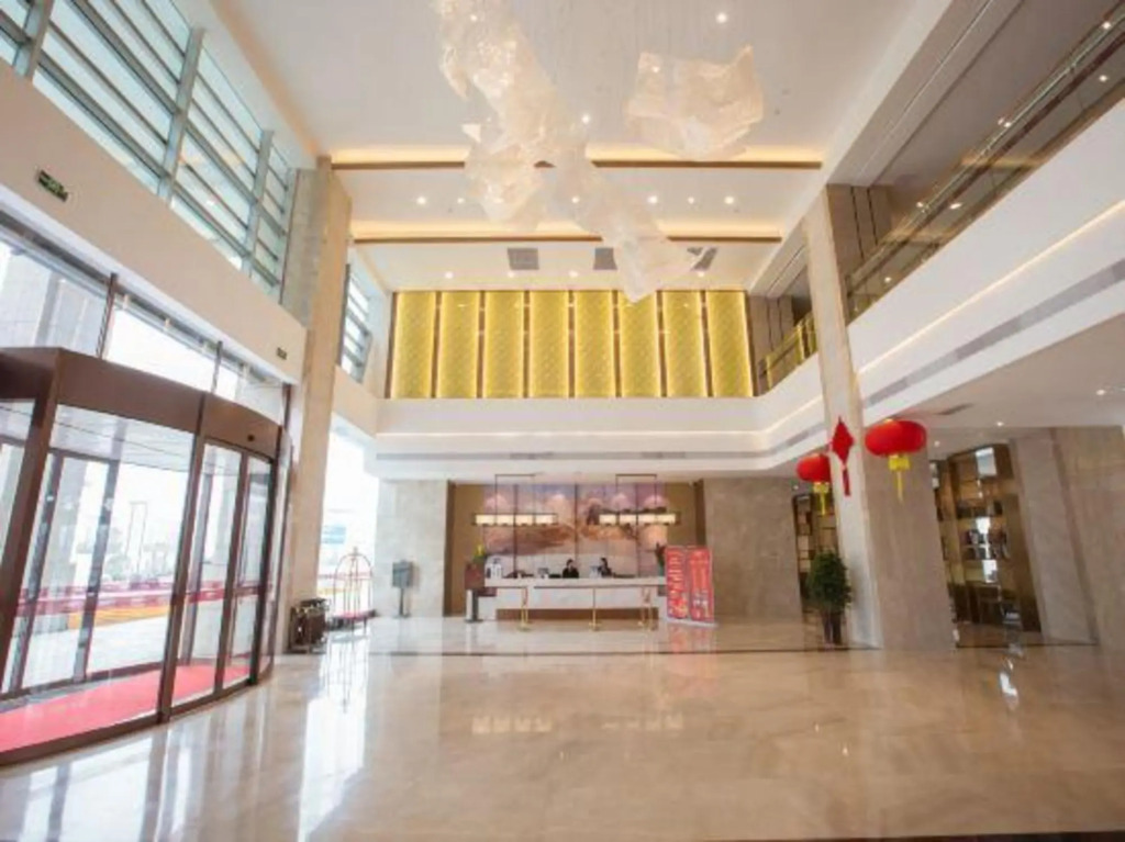 Dengzhou Ruihua Pengyi Hotel