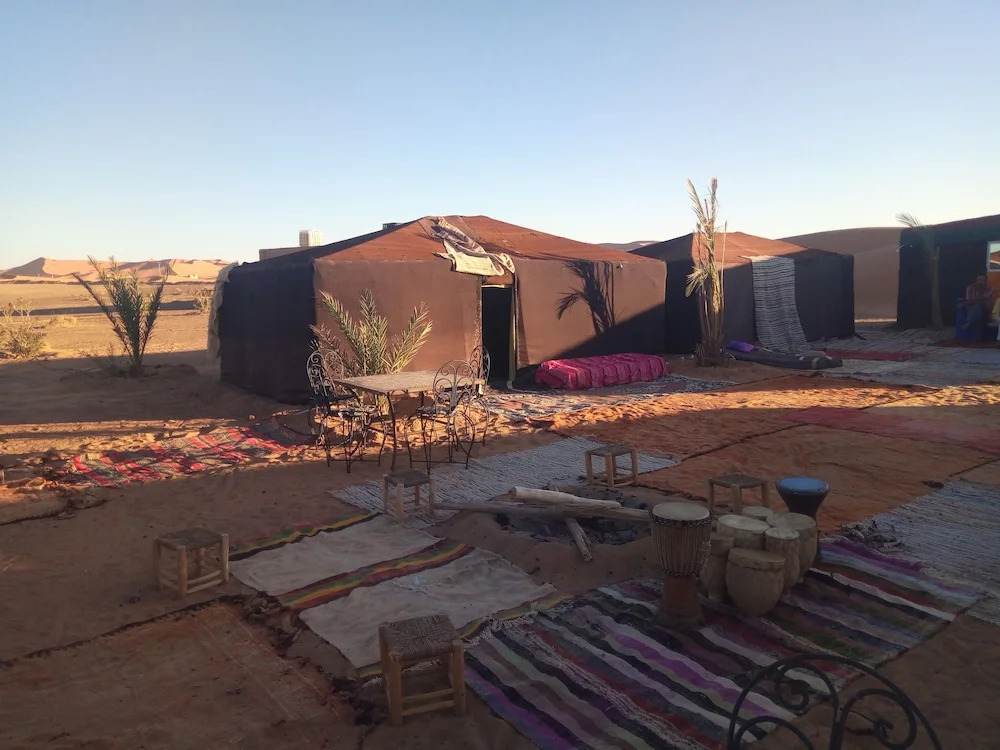 sahara desert camp