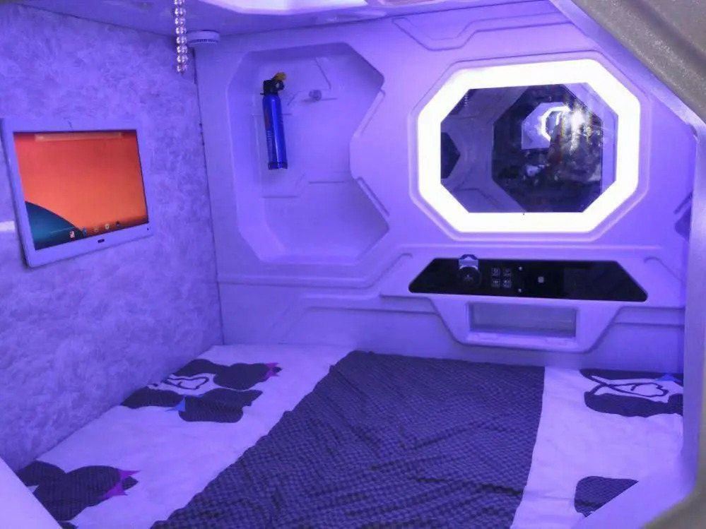 Intercity Capsule Youth Hostel Temple