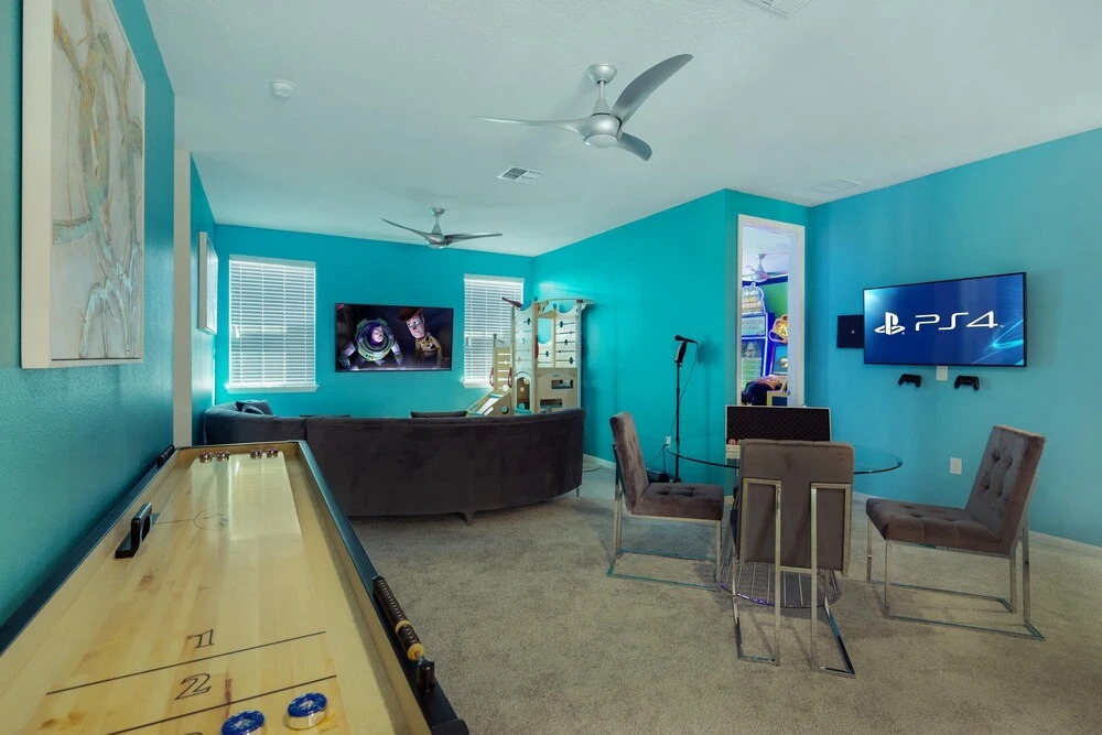 Sr022v: 8 Bed, Avengers, Princesses, Ping Pong, Shuffle Board