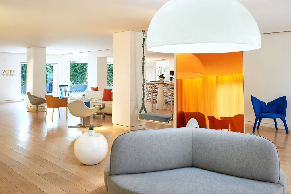 The Valorian West Hollywood, Curio Collection by Hilton