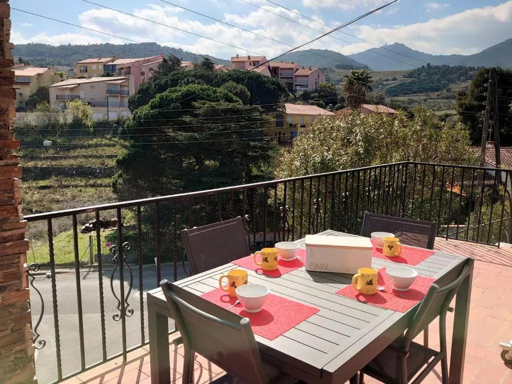6CREU1 - confortable appartement avec terrasses et jardinet dans maison Collioure