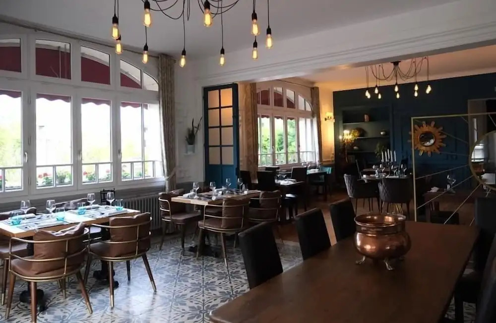 LOGIS HOTEL BELLEVUE RESTAURANT LA POMME dOR