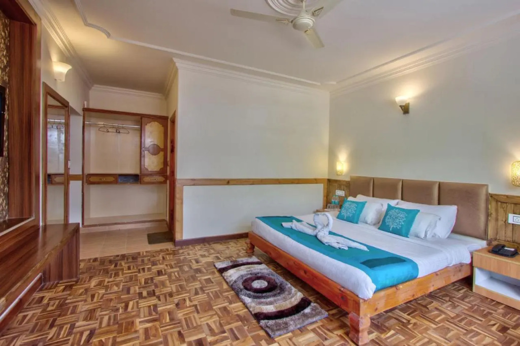 Woodstock Inn Manali 800 Mtrs from Mall Road
