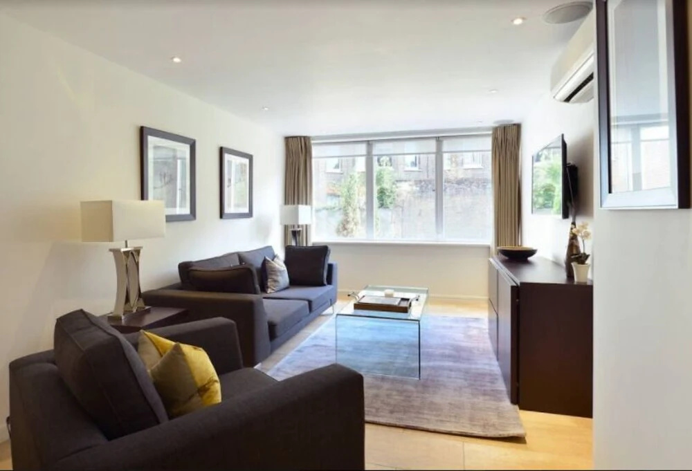Modern 2 Bed Flat in the Heart of Kensington